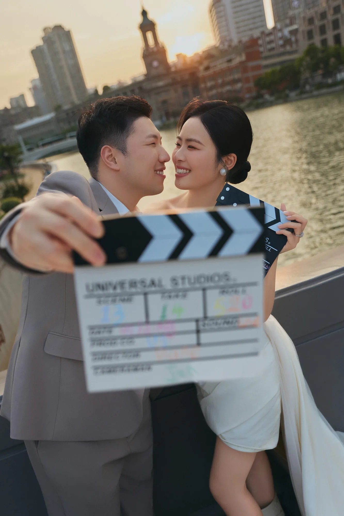 第5张婚礼照片：镜头里，都是藏不住的笑意