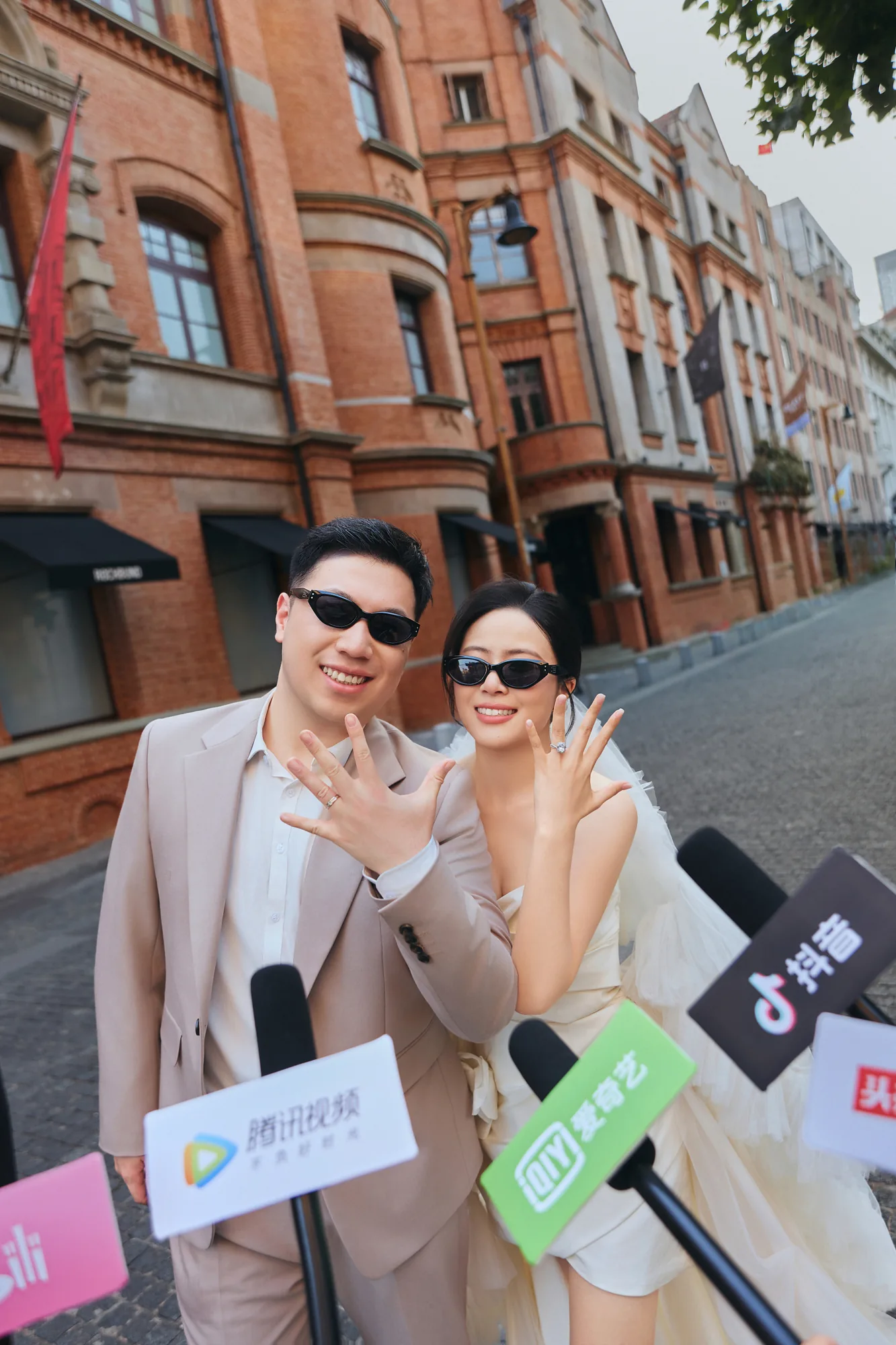 第10张婚礼照片：将此刻的欢喜，分享给世界