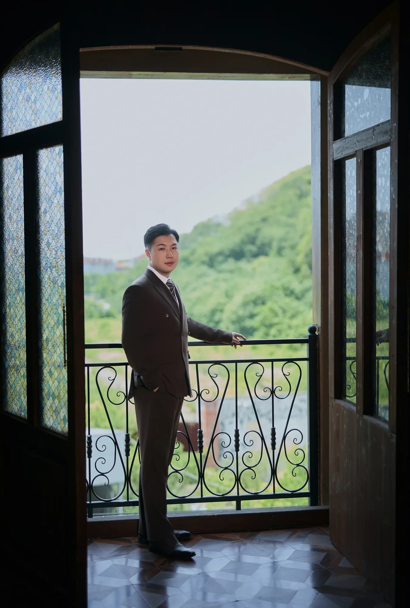 第11张婚礼照片：山与远方，都想与你看